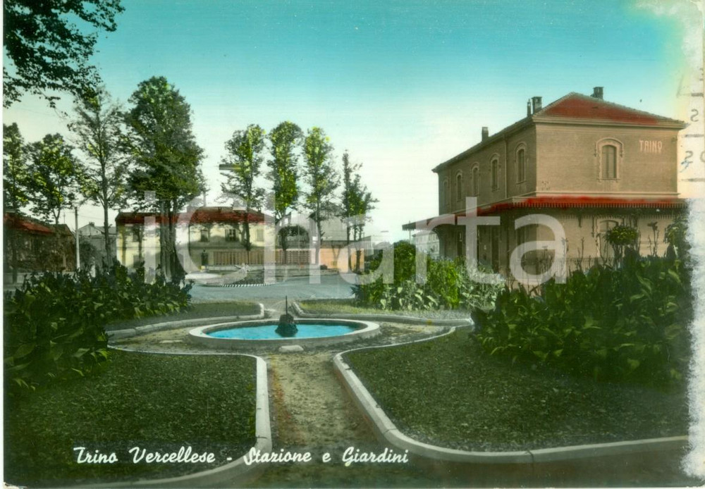 Cartolina originale da collezione 1962 TRINO VERCELLESE La Stazione e i giardini Cartolina VINTAGE FG VG 1