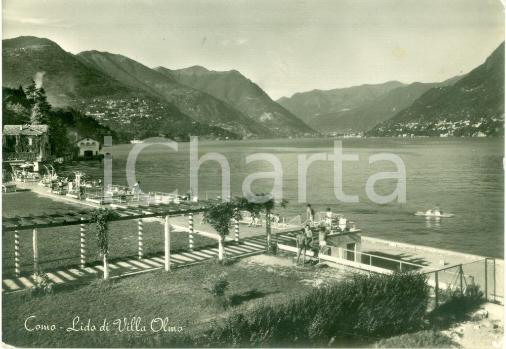 Cartolina originale da collezione 1960 COMO Bagnanti alla spiaggia di Villa OLMO Cartolina FG VG 1