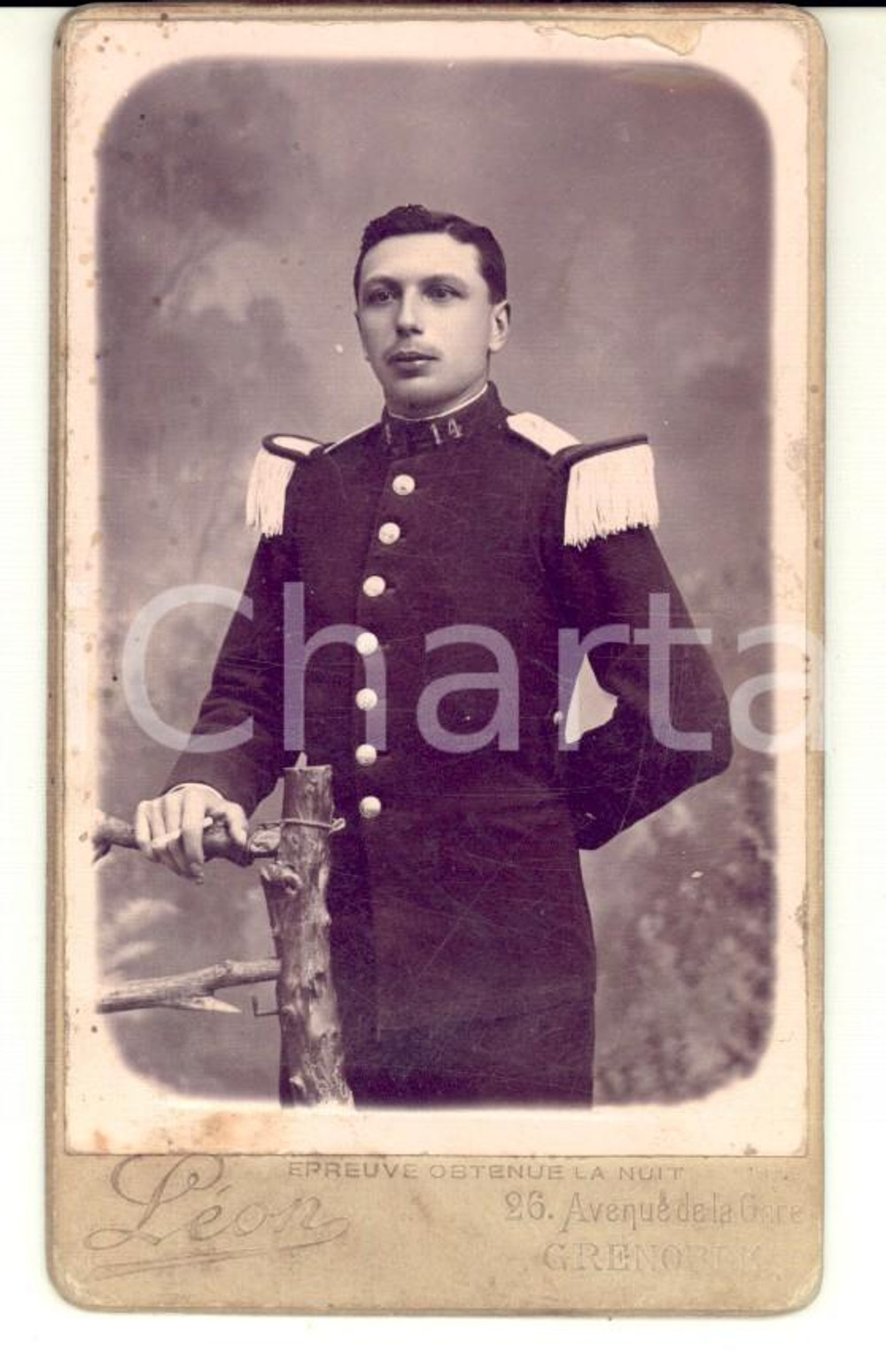 Fotografia d epoca originale 1915 ca GRENOBLE  ARMEE DE TERRE Officier 14e rÃ©giment infanterie Photo LEON 1