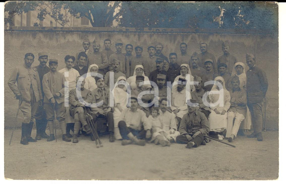 Fotografia d epoca originale 1916 WW1 FRANCIA Ospedale militare  Malati e feriti con le infermiere Foto 1