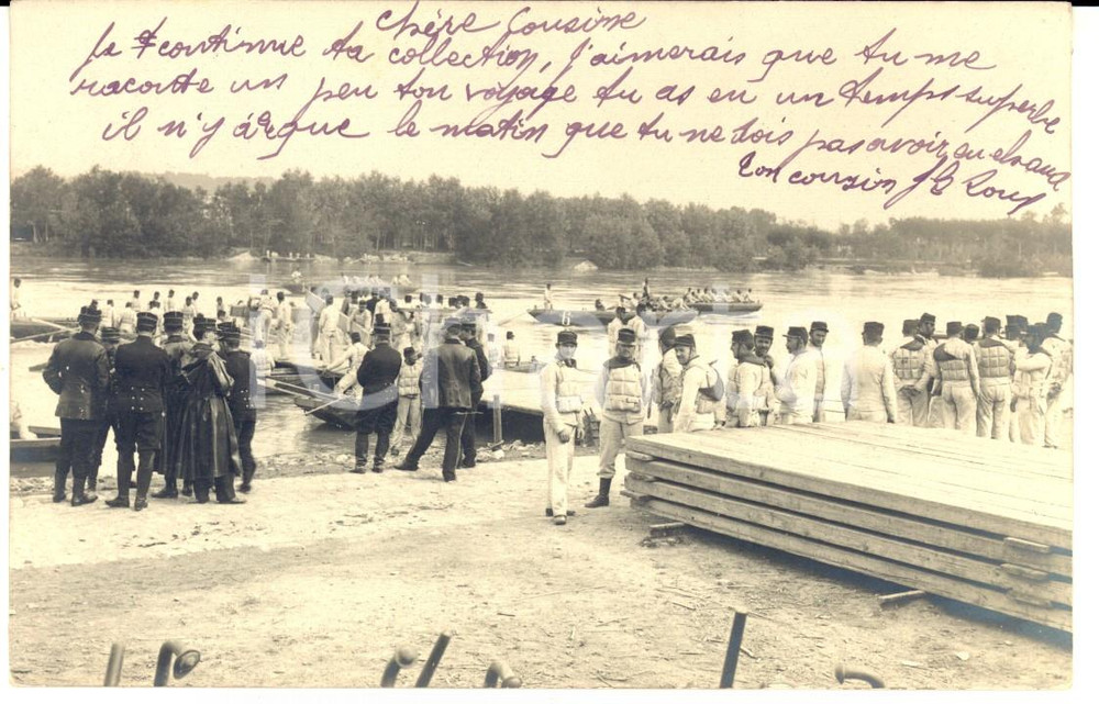 Fotografia d epoca originale 1910 ca FRANCIA Soldati di fanteria si addestrano in canoa Fotografia FP 1