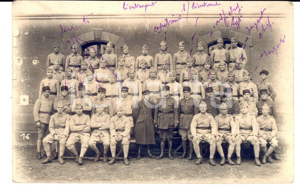 Fotografia d epoca originale 1915 ca WW1 FRANCE Soldates 23e RI avec capitaine et lieutenants Photo 1