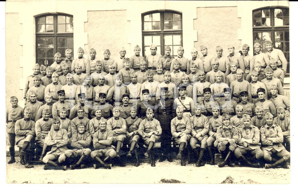 Fotografia d epoca originale 1915 ca WW1 FRANCIA Soldati del 134Â° fanteria posano con gli ufficiali Foto FP 1