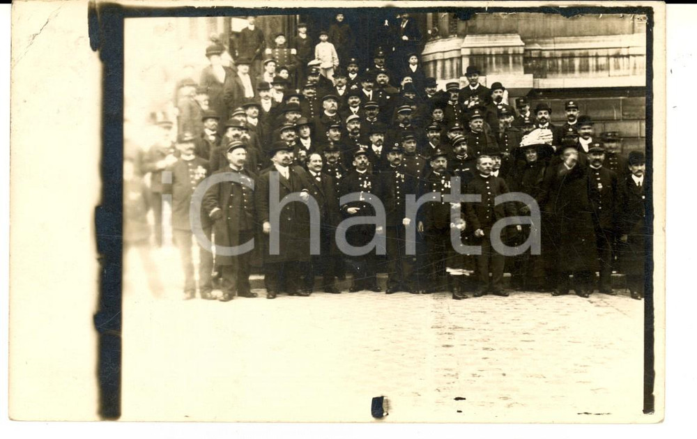 Fotografia d epoca originale 1912 VINCENNES F Hippolyte TUECH posa con ufficiali di fanteria Fotografia FP 1