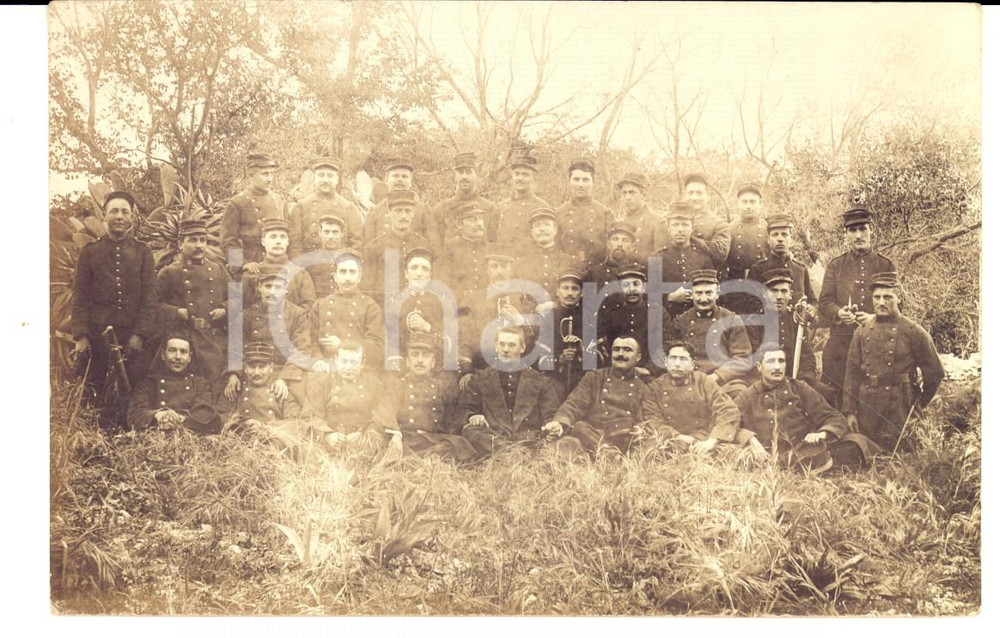 Fotografia d epoca originale 1910 ca FRANCIA MERIDIONALE Soldati di fanteria nella macchia mediterranea Foto 1