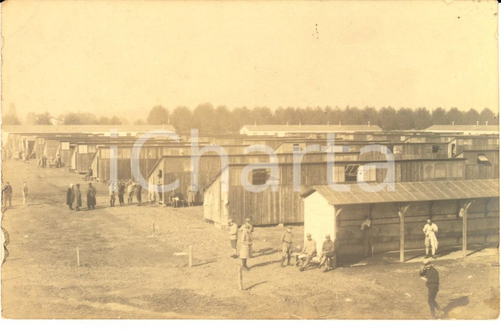 Fotografia d epoca originale 1915 ca WW1 FRANCIA Soldati di fanteria nelle loro baracche Fotografia FP 1