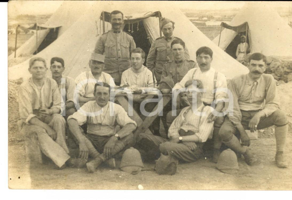 Fotografia d epoca originale 1918 WW1 FRANCIA Henri CHARBONNIER e i commilitoni sul fronte orientale Foto 1