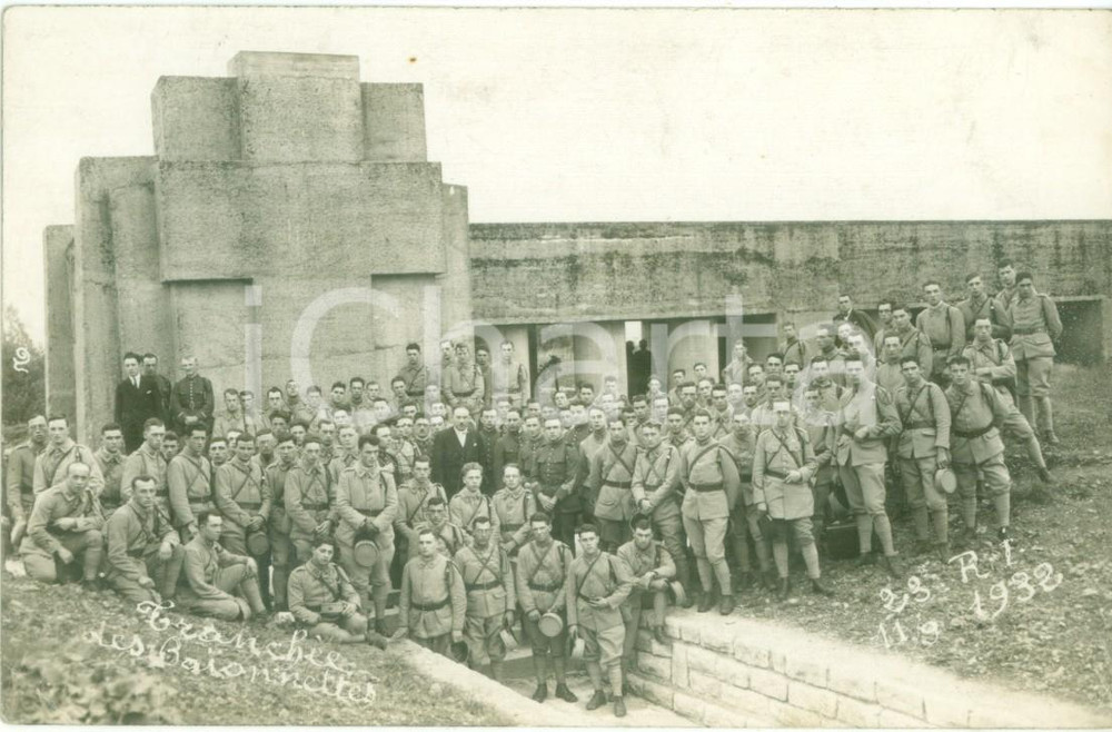 1932 DOUAUMONT (F) 23° Régiment Infanterie à la Tranchée des Baionnettes *Photo