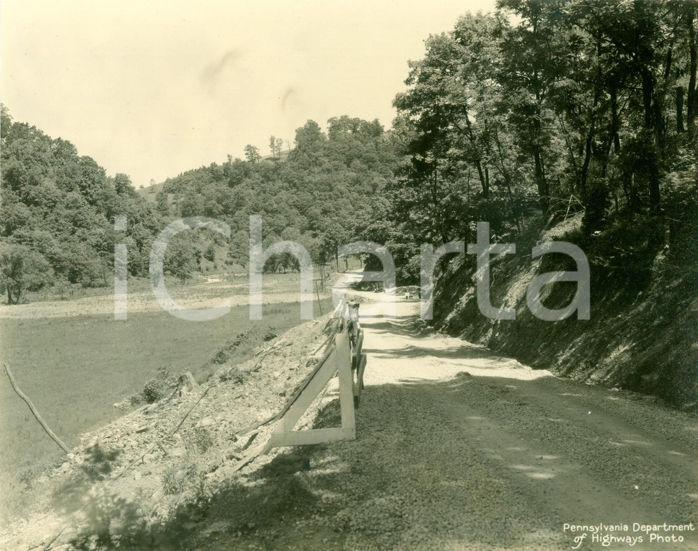 Fotografia d epoca originale 1933 GREENE COUNTY, PENNSYLVANIA USA Contenimento frana su strada di campagna 1