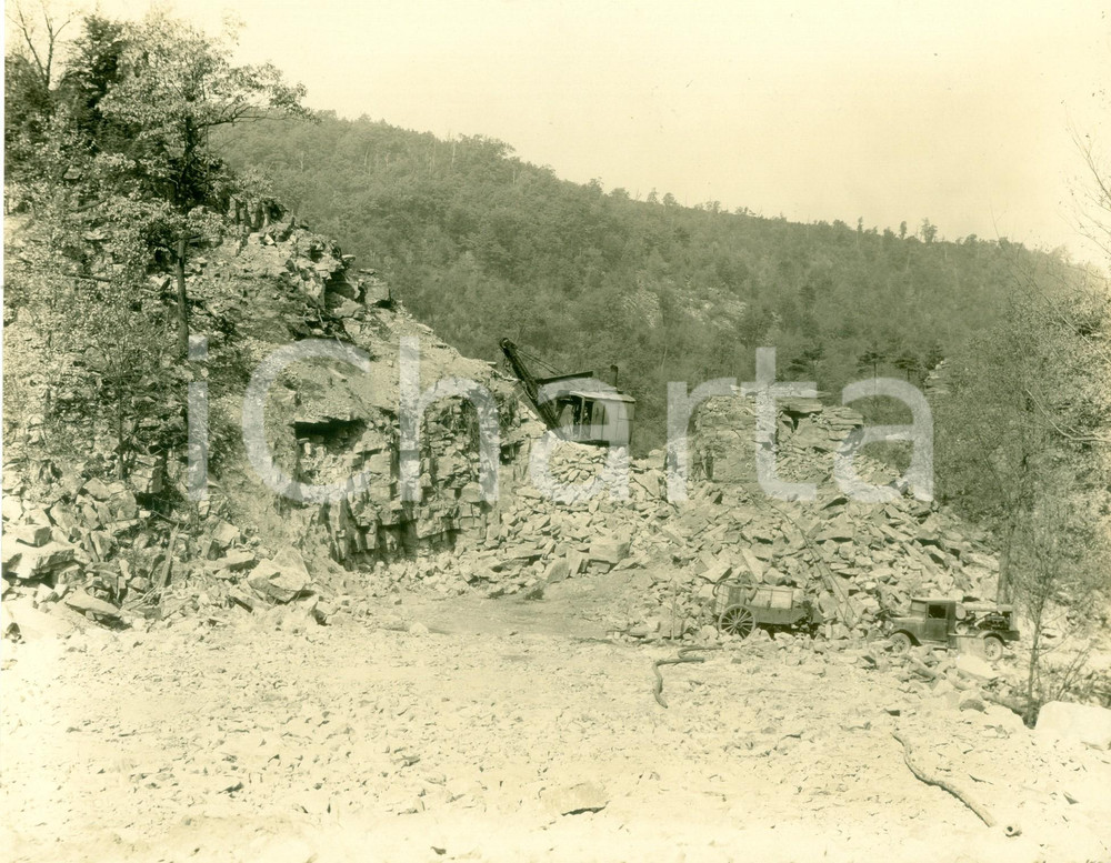 Fotografia d epoca originale 1930 RAUCHTOWN PENNSYLVANIA Escavatore BUCYRUS scava montagna STATE HIGHWAY 503 1