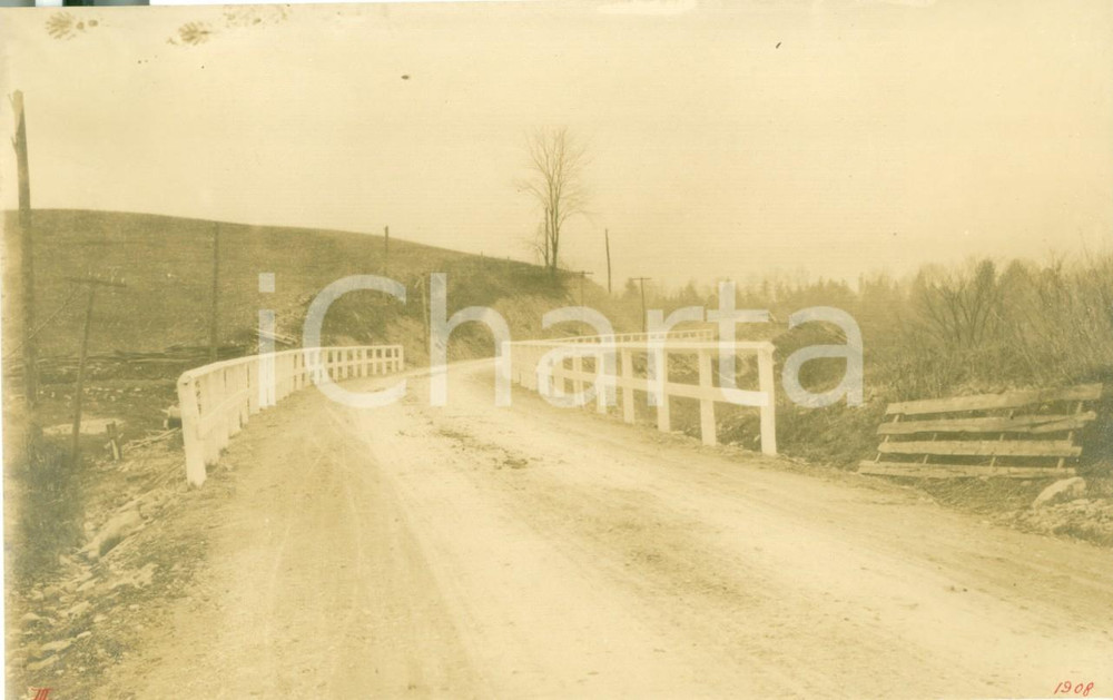 Fotografia d epoca originale 1908 WYALUSING, PENNSYLVANIA USA Camptown Road con i nuovi parapetti FOTO 1