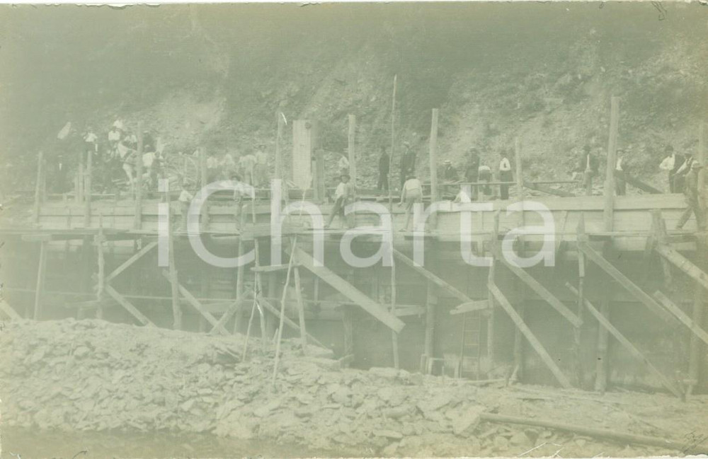 Fotografia d epoca originale 1908 TROY, PENNSYLVANIA USA Operai su muro di rinforzo Long s Pond Road Foto 1