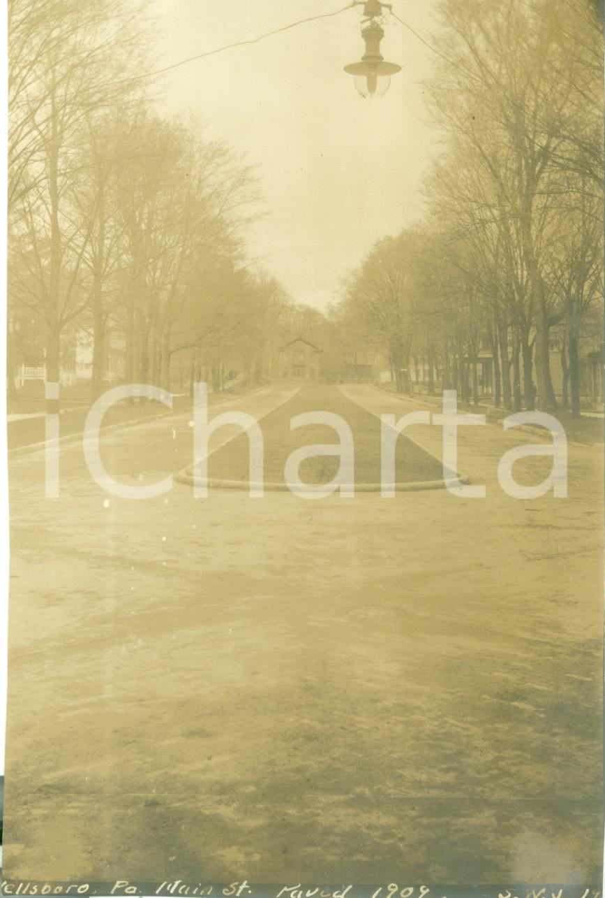 Fotografia d epoca originale 1909 WELLSBORO, PENNSYLVANIA USA Prospettiva frontale di Main Street FOTO 1