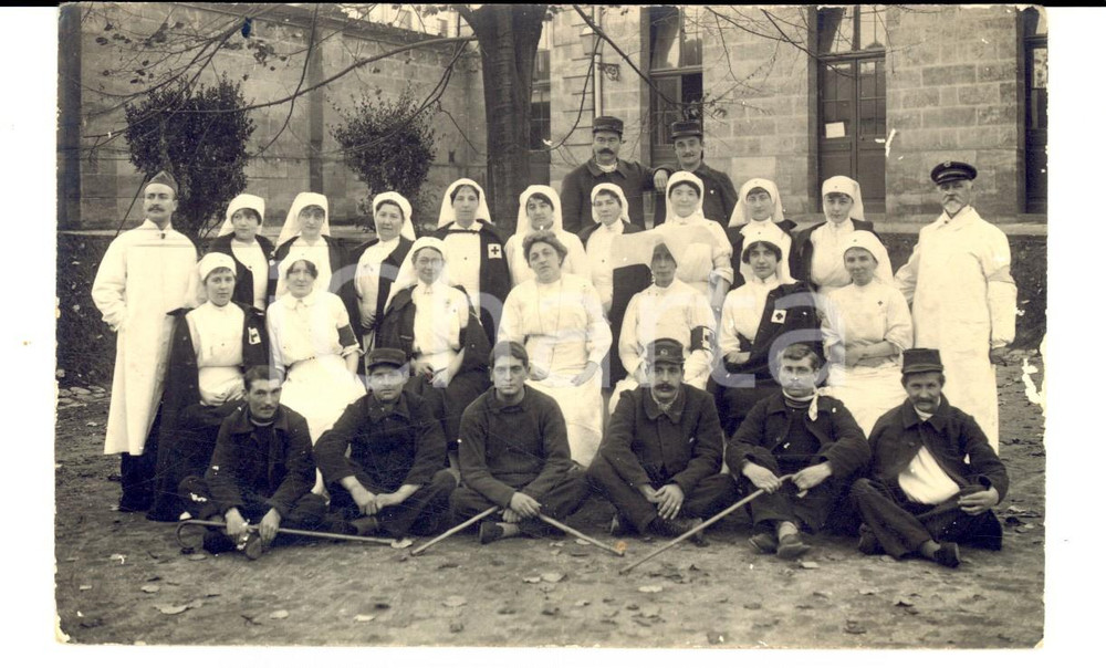 Fotografia d epoca originale 1915 WW1 LA ROCHELLE F Feriti all ospedale militare con infermiere Foto FP 1