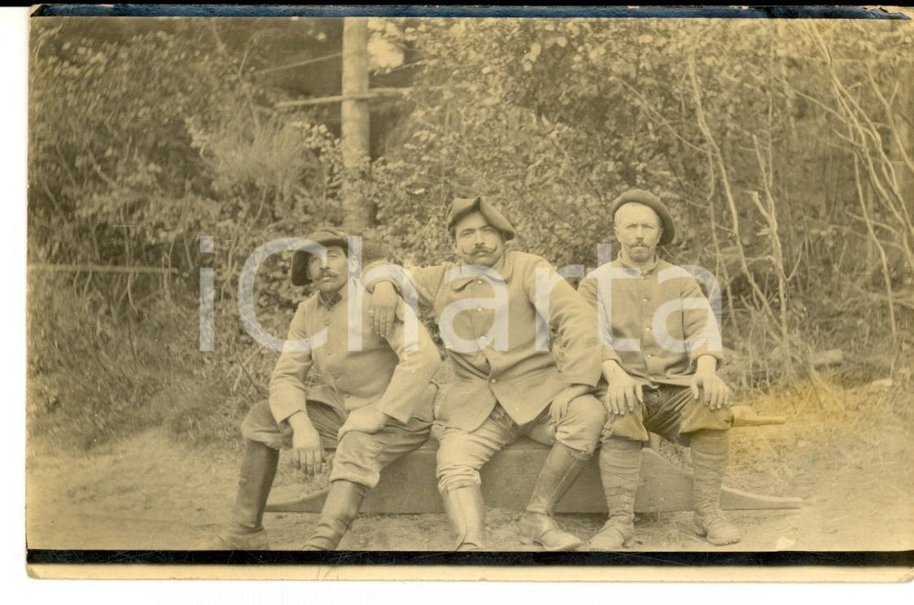 Fotografia d epoca originale 1915 ca WW1 FRANCE Chasseurs du 167e rÃ©giment posent dans un bois Photo 1