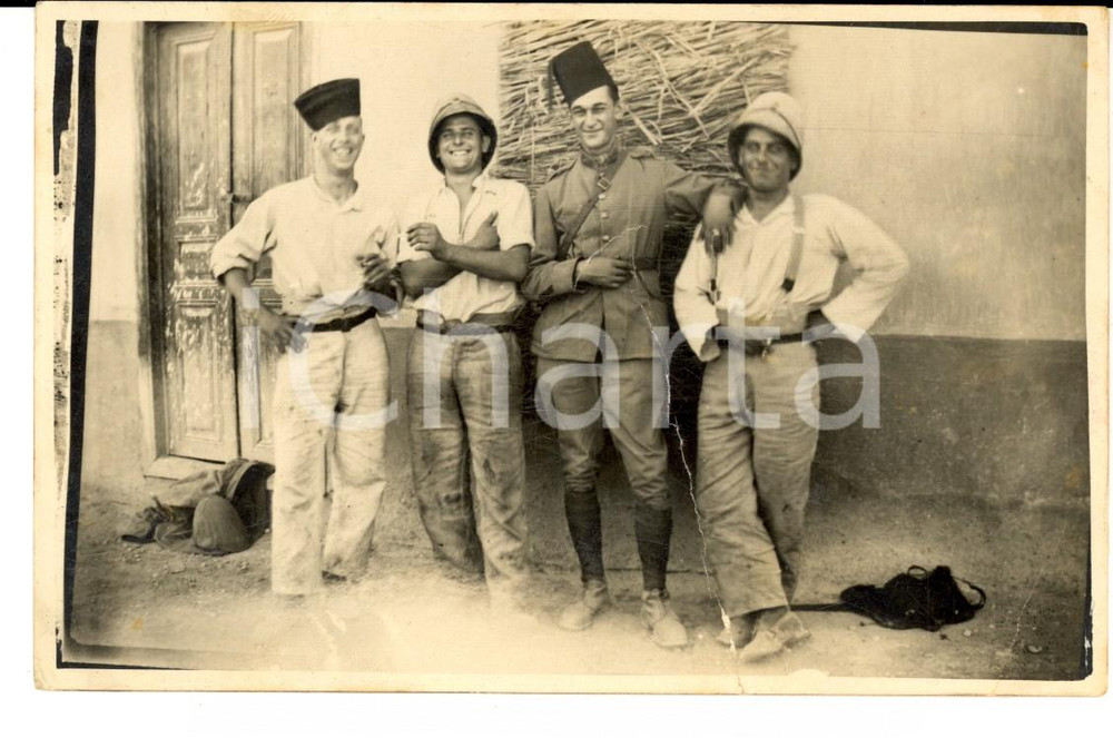 Fotografia d epoca originale 1928 ALGERIE ? Soldats des troupes coloniales aprÃ¨s un massacre de 3 pigeons 1