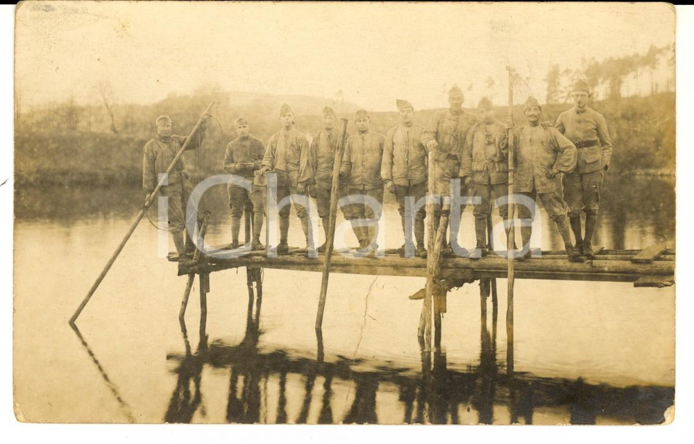 Fotografia d epoca originale 1915 ca WW1 EPINAL F Soldats 11e rÃ©giment GENIE Stage Caserme de la Vierge 1