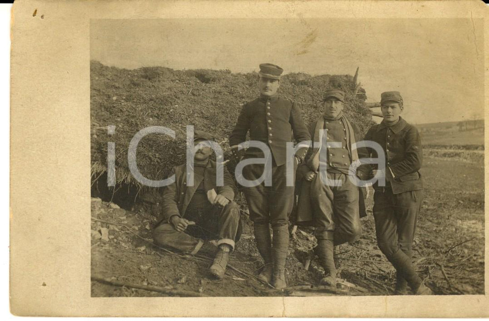 Fotografia d epoca originale 1915 ca WW1 FRANCIA Soldati di fanteria sul campo di battaglia Fotografia FP 1