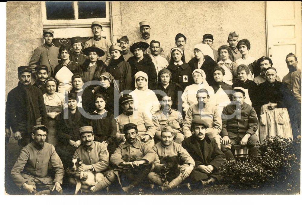 Fotografia d epoca originale 1918 WW1 FRANCE Feriti con infermiere e volontarie all ospedale militare Foto 1