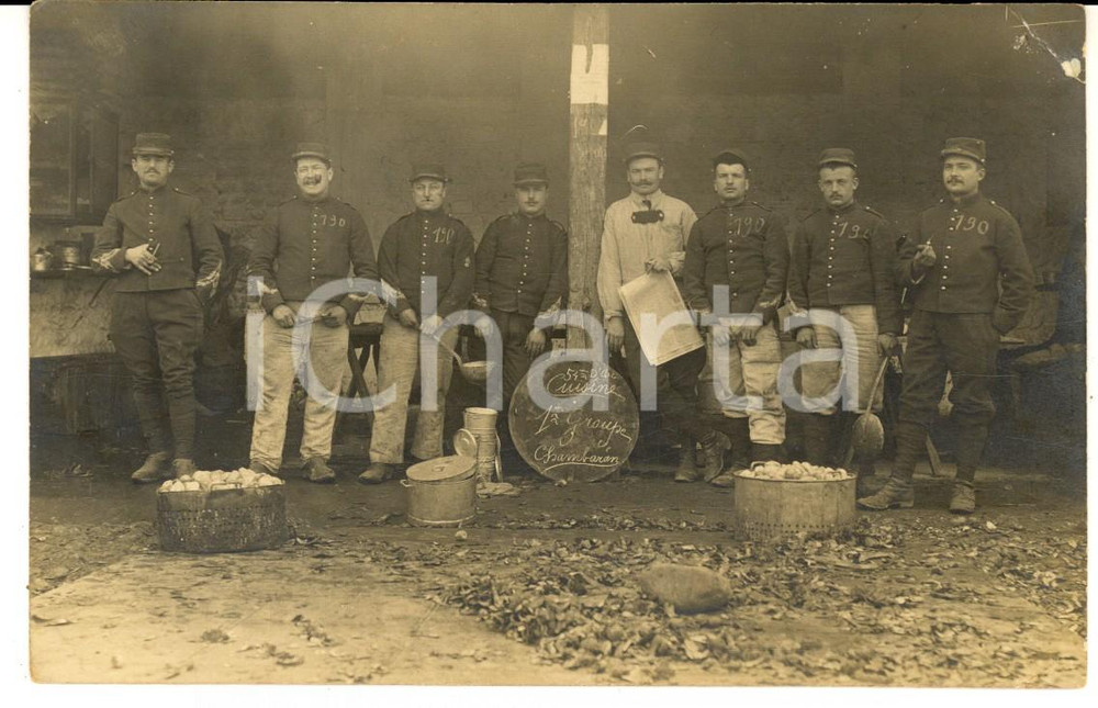 Fotografia d epoca originale 1910 ca CHAMBARAN F Soldats 54e ARTILLERIE en cuisine Pierre CHAMPEYROUX 1