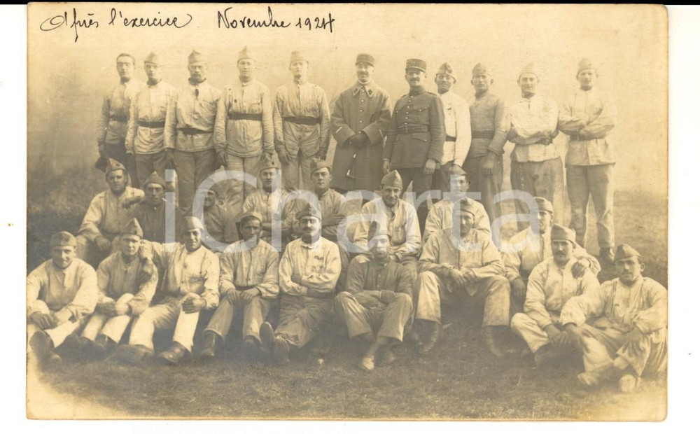 Fotografia d epoca originale 1924 FRANCIA Militari di fanteria dopo l addestramento Foto FP NV 1