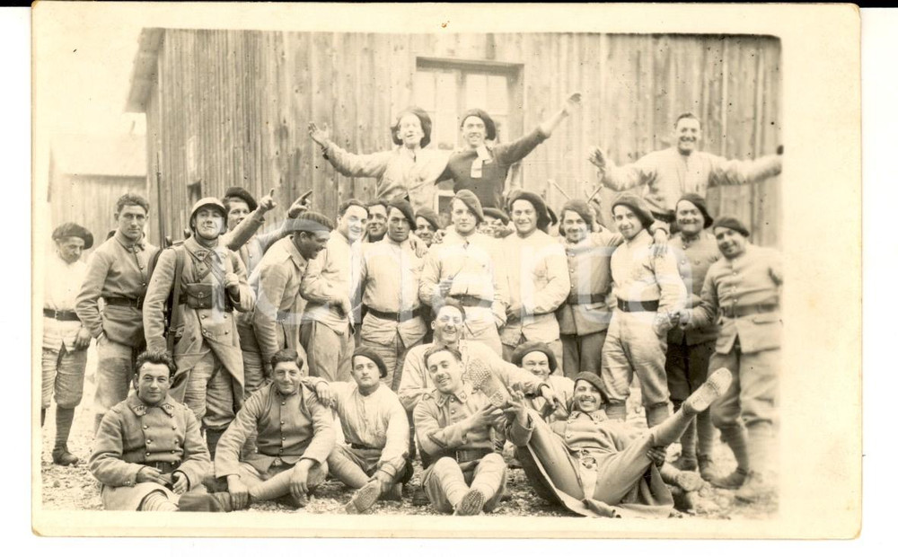 1915 ca WW1 Cacciatore del 141° reggimento con i pantaloni strappati *GOLIARDICA