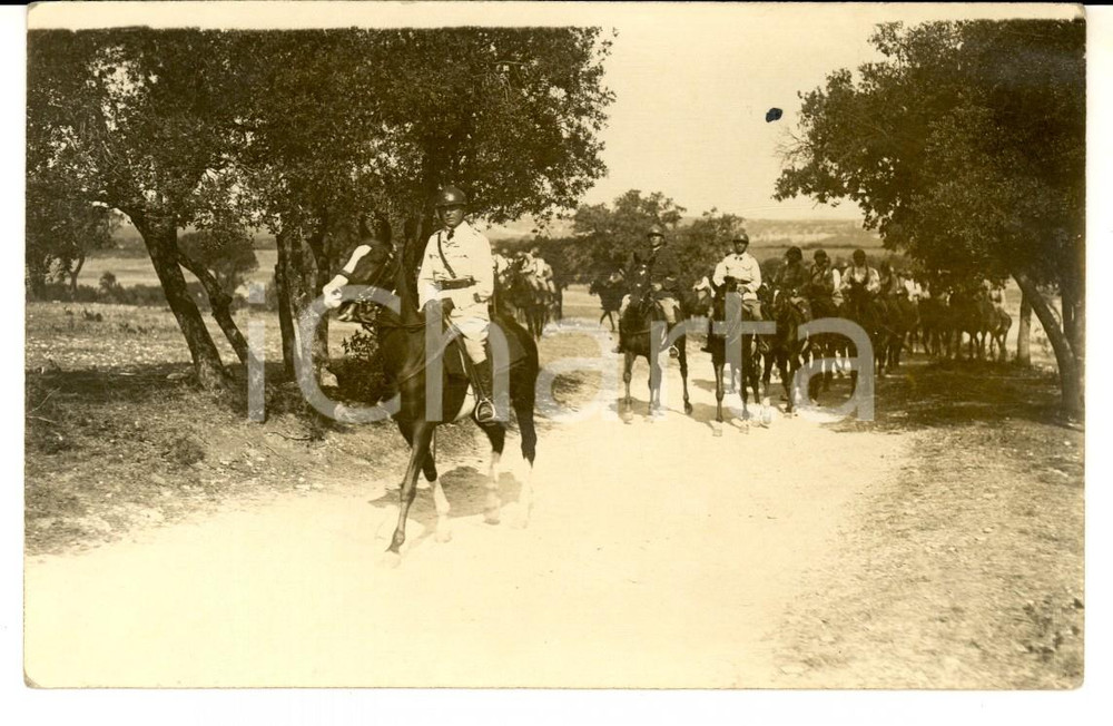 Fotografia d epoca originale 1915 ca WW1 FRANCIA Passaggio di ufficiali a cavallo Fotografia militare FP 1
