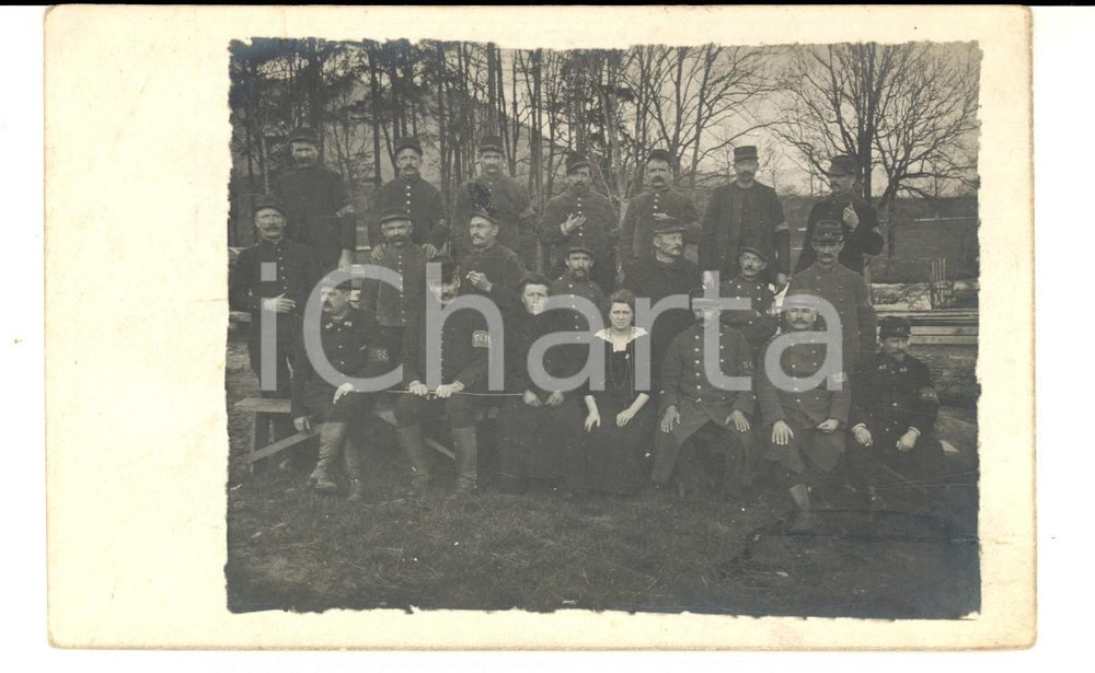 Fotografia d epoca originale 1915 WW1 FRANCE Ufficiali del 43Â° reggimento con una maestra Fotografia FP 1