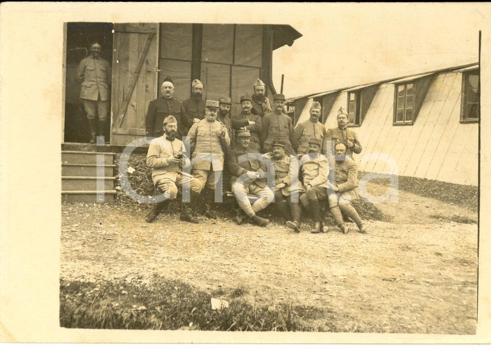 Fotografia d epoca originale 1916 WW1 FRANCE Soldati e ufficiali durante una pausa nell accampamento Foto 1
