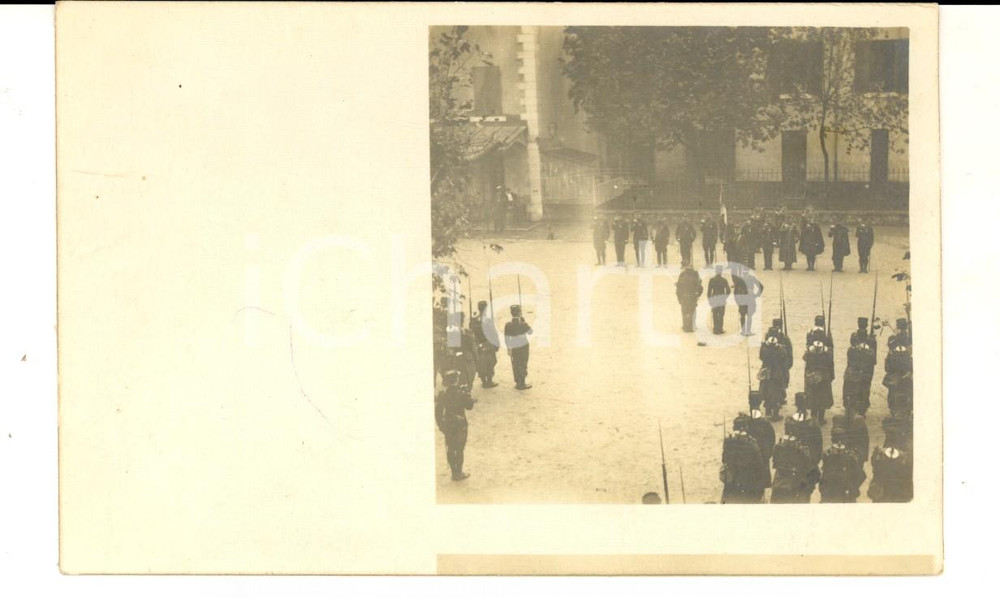 Fotografia d epoca originale 1920 ca FRANCE Une cÃ©rÃ©monie militaire Photo carte postale VINTAGE 1