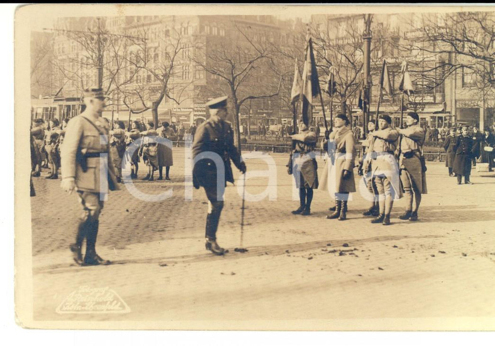 Fotografia d epoca originale 1918  WWI KOLN Cerimonia con rivista militare Foto cartolina REINHOLD 1