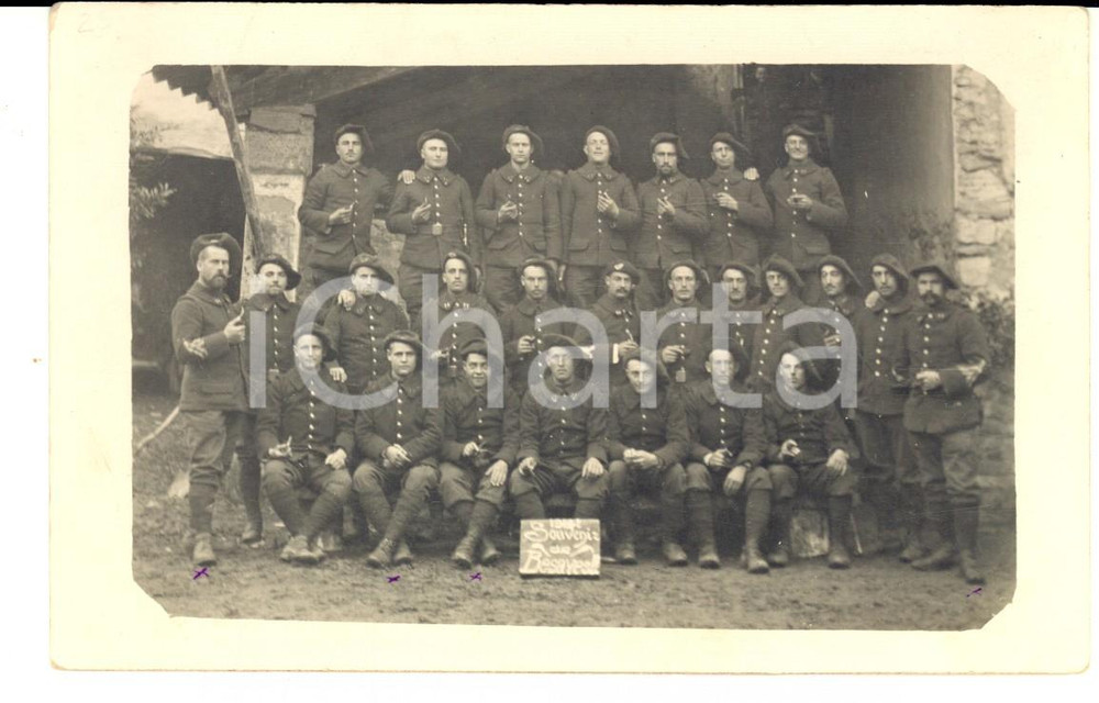 Fotografia d epoca originale 1918 WW1 BESAYES F Soldats 11e rÃ©giment chasseurs Photo GUERRE carte postale 1
