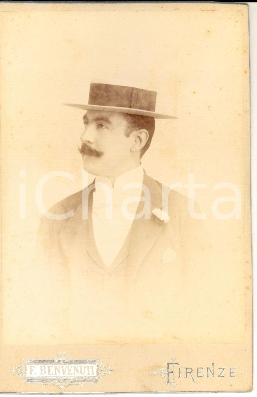 Fotografia d epoca originale 1900 ca FIRENZE Ritratto maschile con cappello di paglia Foto BENVENUTI 1