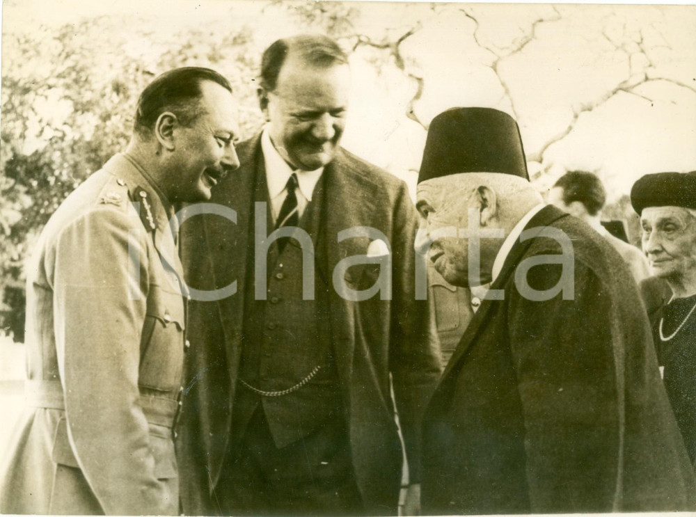 Fotografia d epoca originale 1942 IL CAIRO EGITTO WW2 Duca di GLOUCESTER Miles LAMPSON Dr NIMR EL MOKATTAM 1