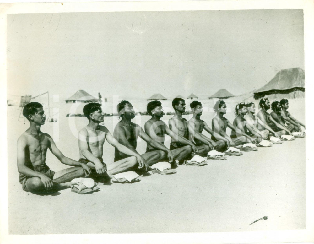 Fotografia d epoca originale 1940 ca NORD AFRICA WW2 8th Indian Reinforcement Camp Fotografia 1