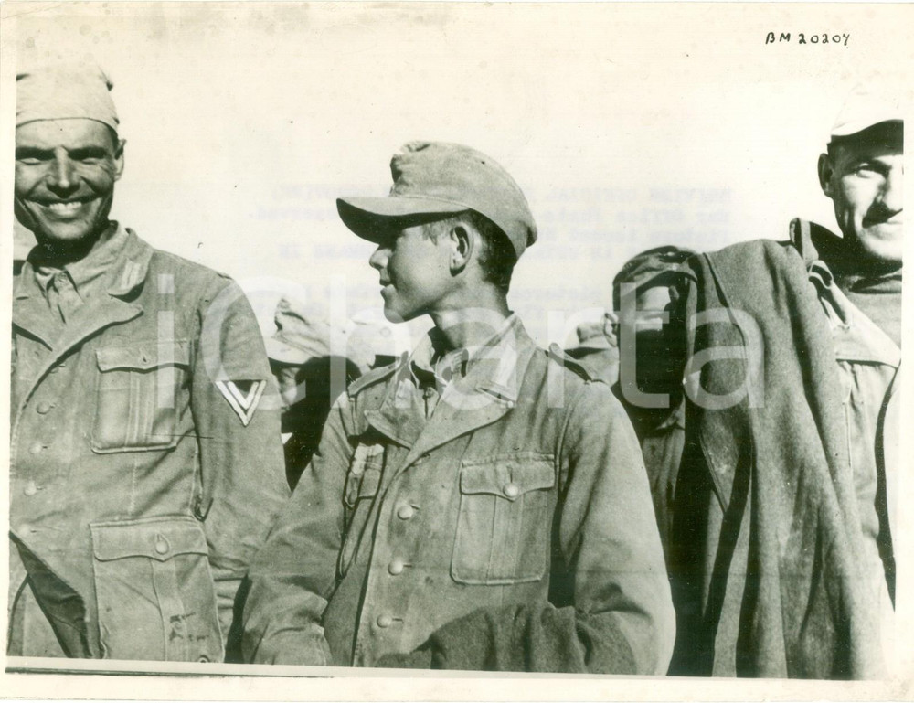 Fotografia d epoca originale 1942 EGITTO WW2 Primo giorno dell attacco alleato contro ITALIA e GERMANIA Foto 1