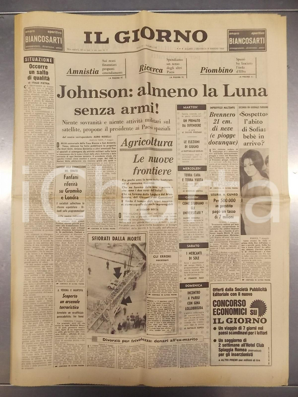 Giornale, rivista storica 1966 IL GIORNO Niente armi né governi sulla LUNA Lyndon JOHNSON Giornale 1
