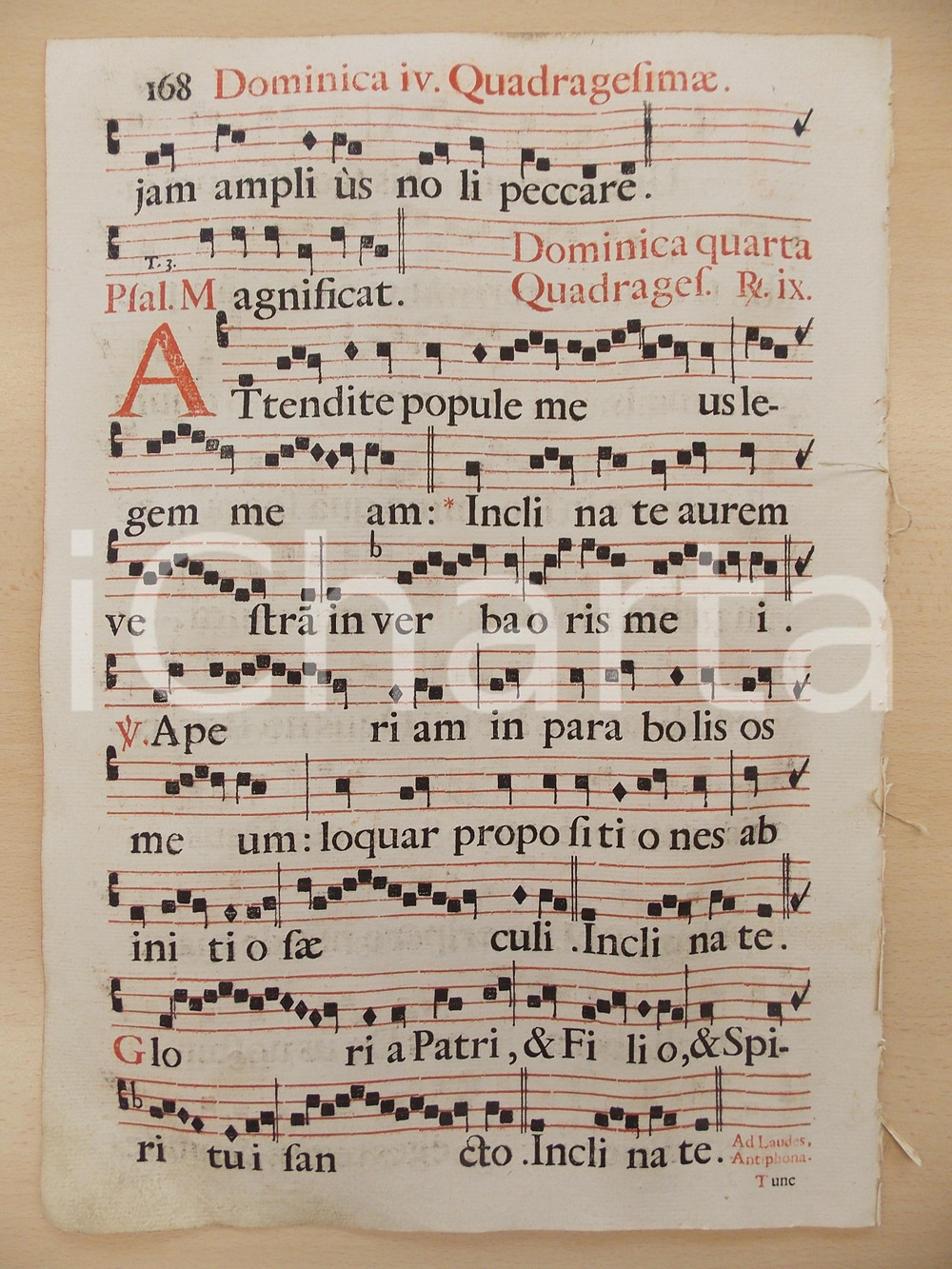 Libro, pubblicazione d epoca 1700 ca ANTIFONARIO ROMANO Pagina canti in rosso e nero IV domenica QUARESIMA 1
