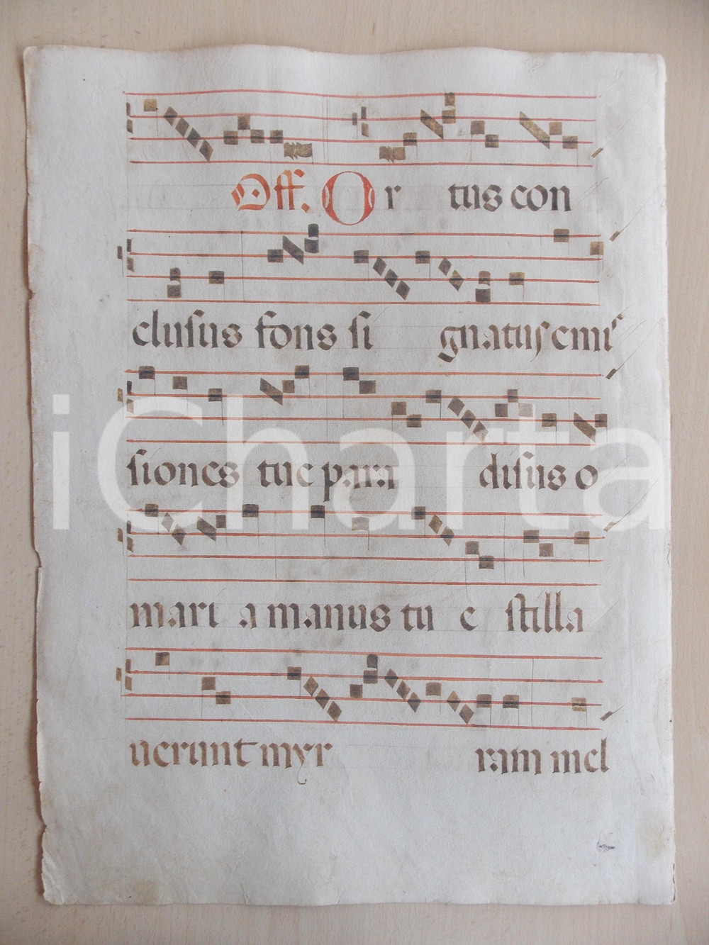 Libro, pubblicazione d epoca 1600 ca ANTIFONARIO ROMANO Pagina manoscritta con canti rosso e nero Salmo ORTUS 1