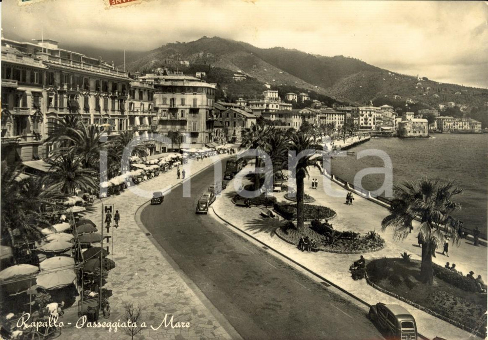 Cartolina originale da collezione 1952 RAPALLO GE Passeggiata a mare Cartolina ANIMATA con auto e corriera VG 1