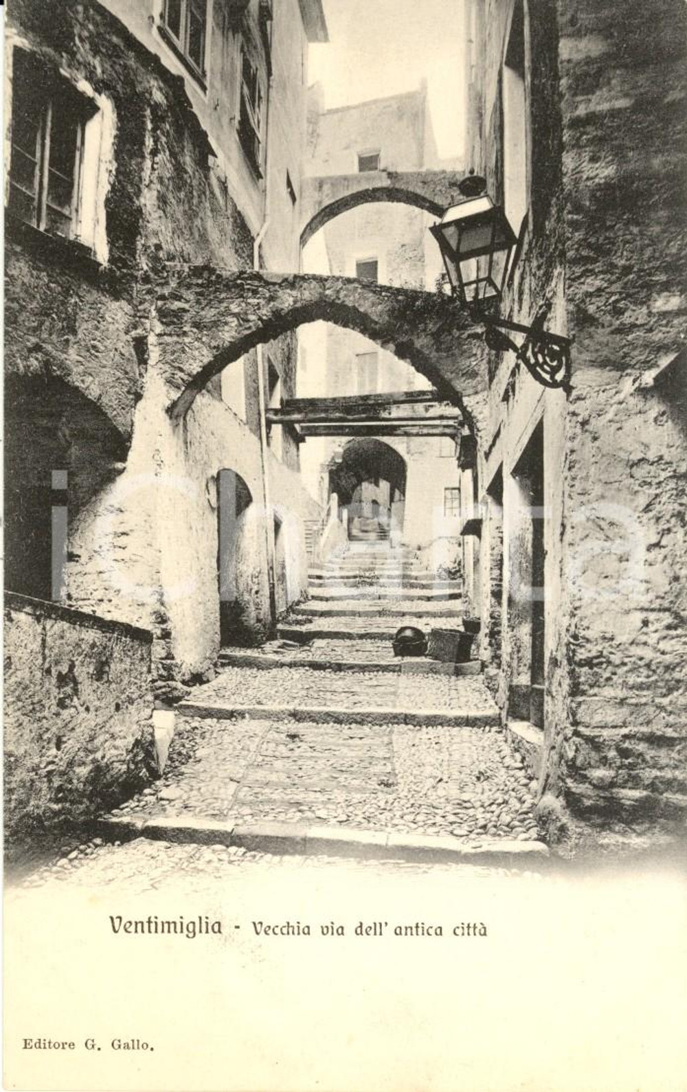 Cartolina originale da collezione 1915 ca VENTIMIGLIA IM Vecchia via antica cittÃ  con archi Cartolina FP NV 1