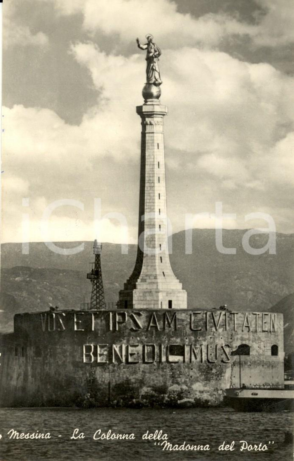 Cartolina originale da collezione 1952 MESSINA La colonna della MADONNA del Porto Cartolina FP VG 1