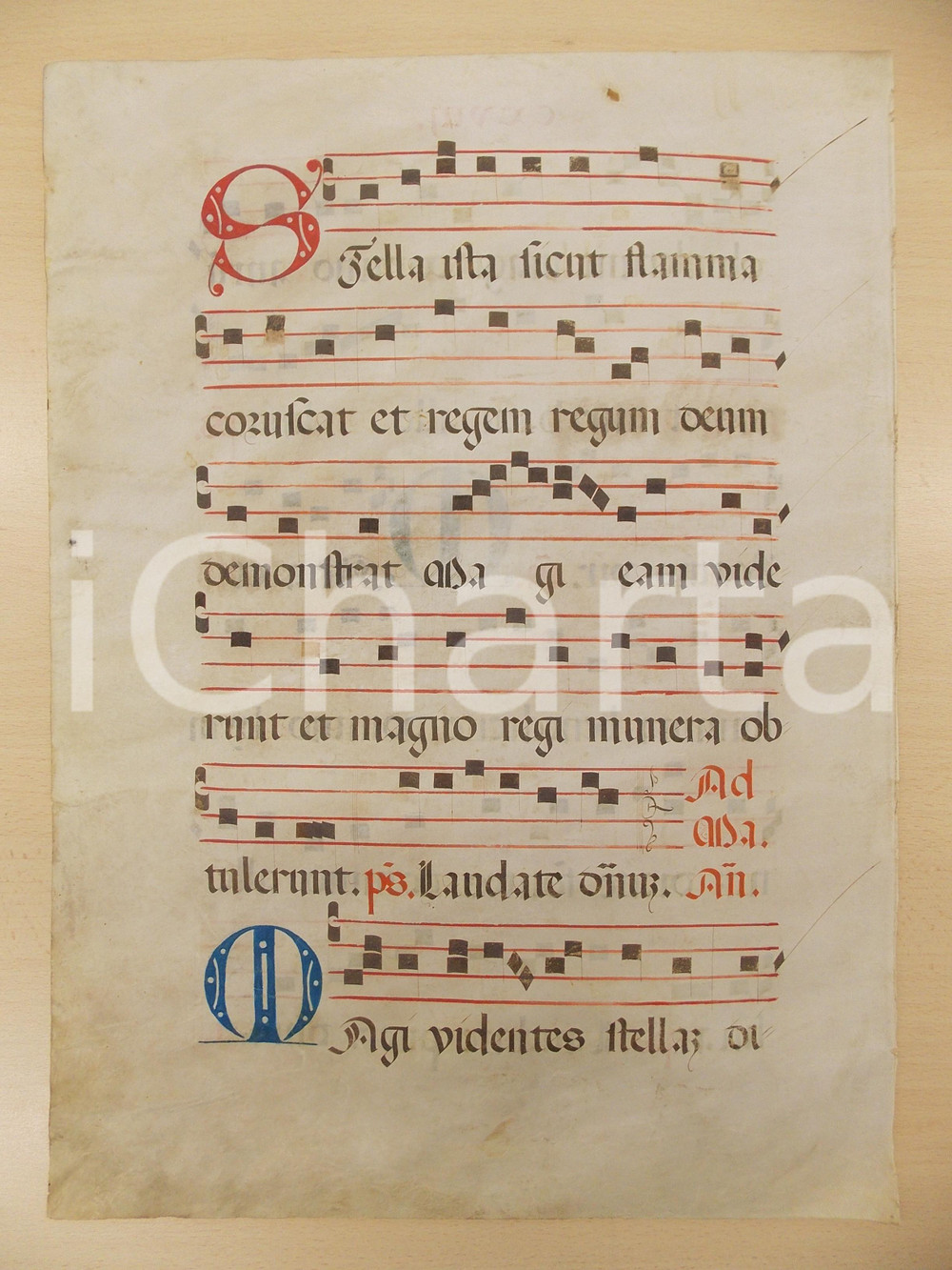 Libro, pubblicazione d epoca 1600 ca ANTIFONARIO ROMANO Pergamena manoscritta rosso nero blu Salmo STELLA 1