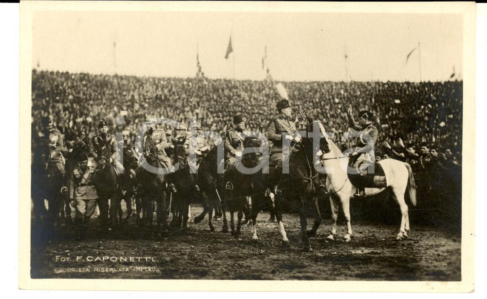 Cartolina originale da collezione 1930 ca ROMA Benito MUSSOLINI sfila a cavallo tra i gerarchi Cartolina FP 1