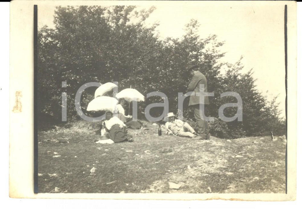 Fotografia d epoca originale 1910 ca ABRUZZO MONTE SAN FRANCO Un picnic in montagna Foto VINTAGE 13x9 cm 1