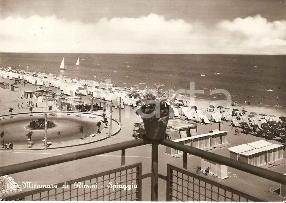 Cartolina originale da collezione 1960 MIRAMARE DI RIMINI Panorama con spiaggia Cartolina FG VG 1