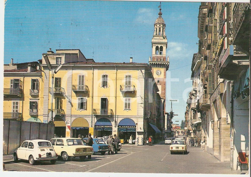Cartolina originale da collezione 1971 CASALE MONFERRATO AL Fiat 127 in Piazza Mazzini Cartolina FG VG 1