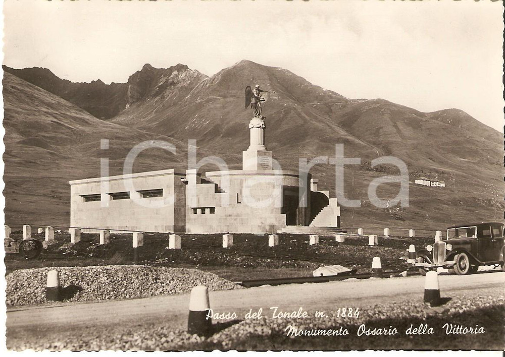 Cartolina originale da collezione 1955 ca PASSO DEL TONALE Monumento Ossario della Vittoria Cartolina FG NV 1