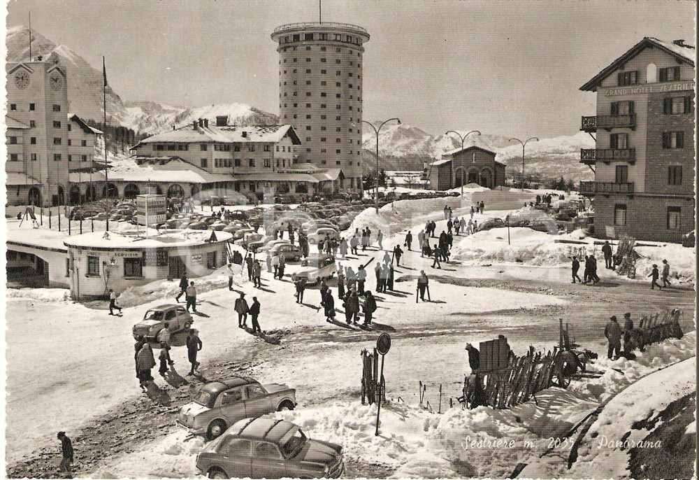 Cartolina originale da collezione 1960 SESTRIERE TO Panorama Cartolina ANIMATA FG VG 1