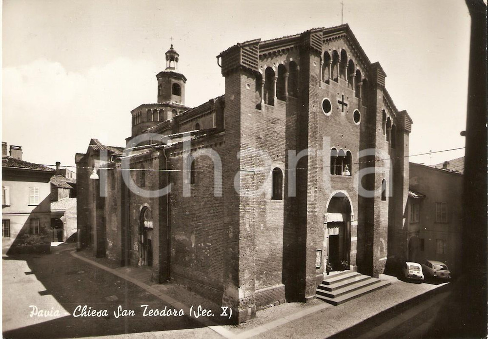 Cartolina originale da collezione 1965 PAVIA Fiat 500 parcheggiata davanti a Chiesa SAN TEODORO Cartolina FG VG 1